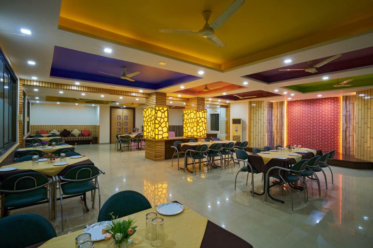 Hotel Ganeshratna Executive Kolhapur Ngoại thất bức ảnh