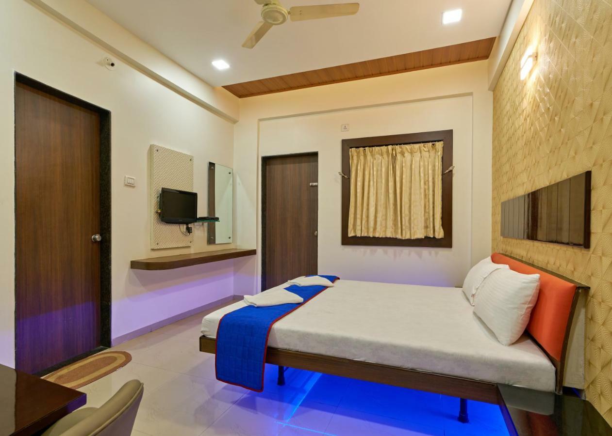 Hotel Ganeshratna Executive Kolhapur Ngoại thất bức ảnh