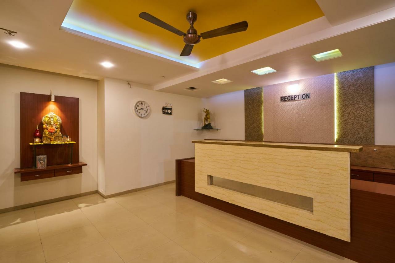 Hotel Ganeshratna Executive Kolhapur Ngoại thất bức ảnh