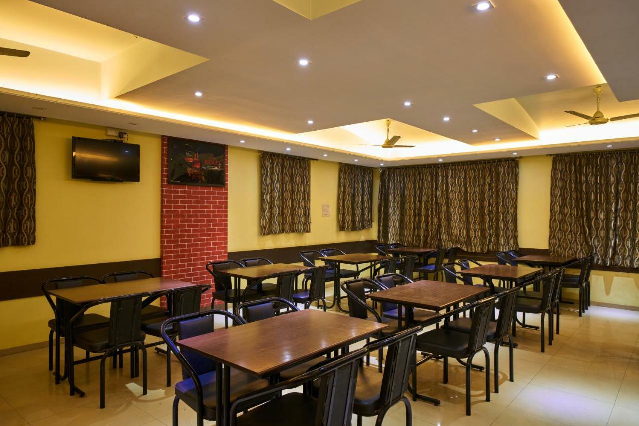 Hotel Ganeshratna Executive Kolhapur Ngoại thất bức ảnh