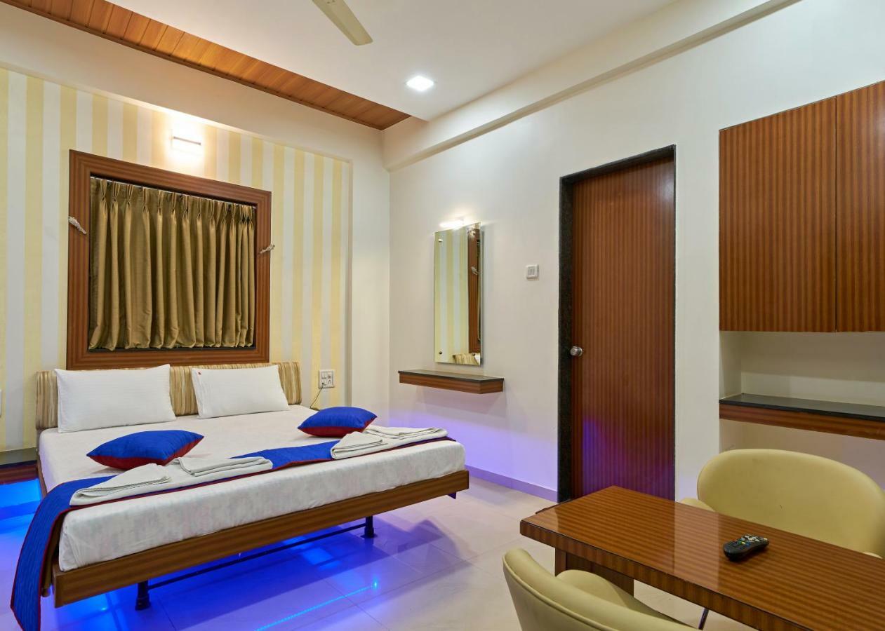 Hotel Ganeshratna Executive Kolhapur Ngoại thất bức ảnh