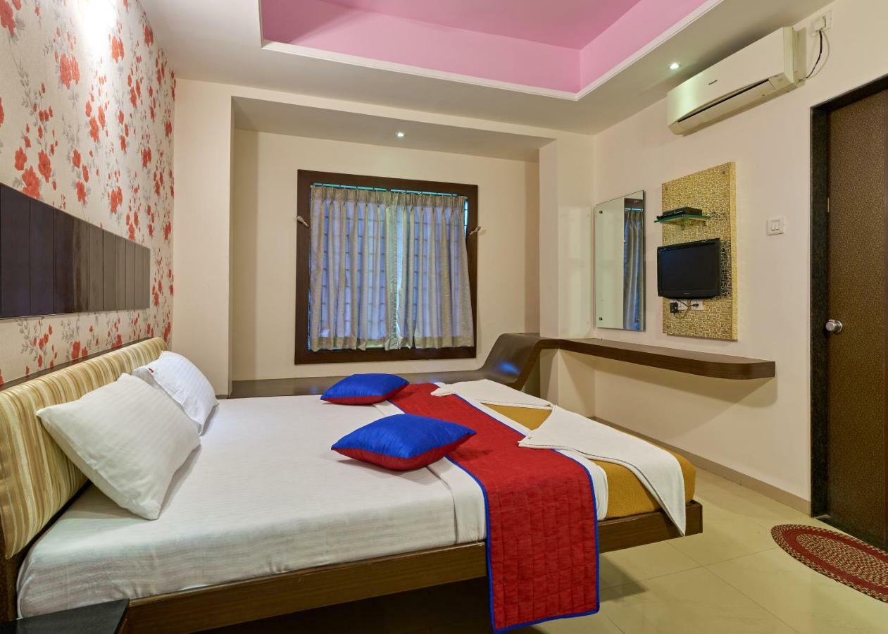 Hotel Ganeshratna Executive Kolhapur Ngoại thất bức ảnh