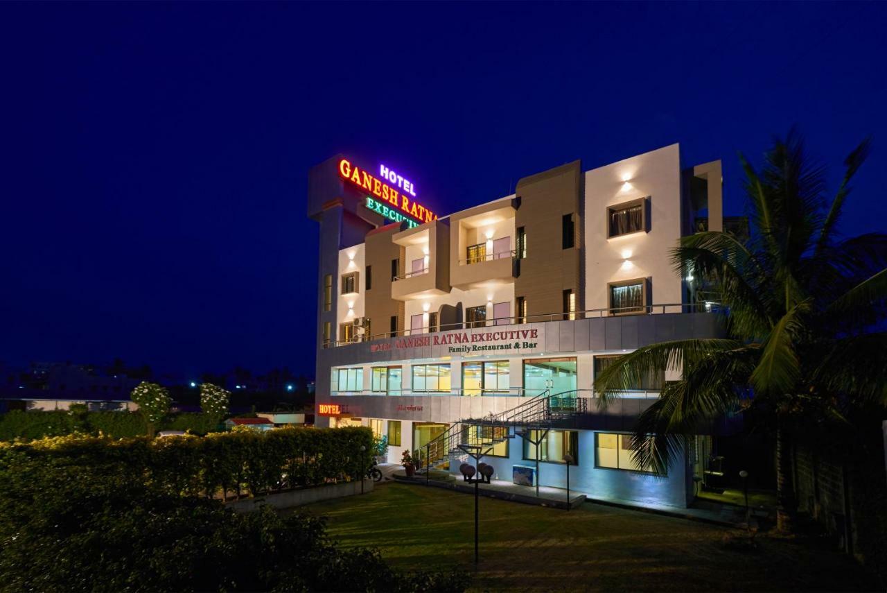 Hotel Ganeshratna Executive Kolhapur Ngoại thất bức ảnh